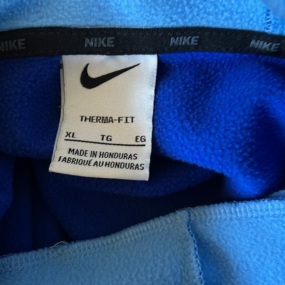 Nike therma men’s pullover training hoodie.  Size XL. - Picture 6 of 7